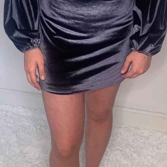 NBD Dee Dee Black Velvet One-Shoulder Mini Dress Puff Sleeve Party Cocktail - Picture 4 of 11